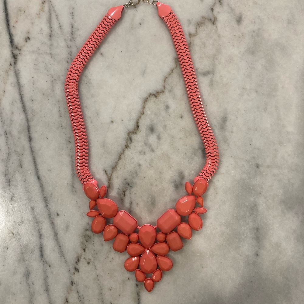 Old Navy coral necklace